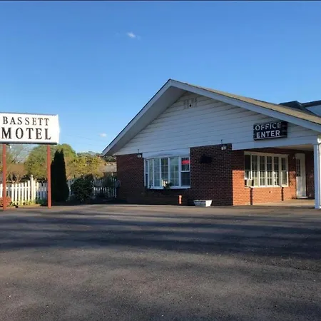 Bassett Motel-2