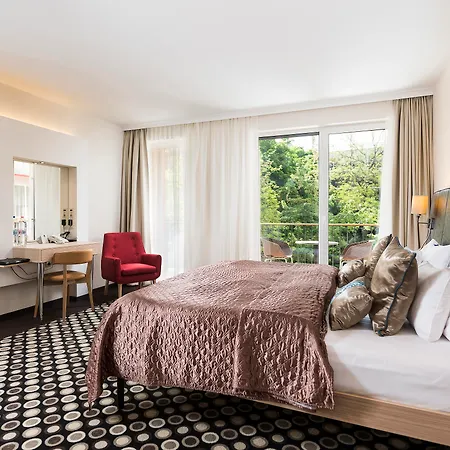 Bo33 Hotel Family & Suites-3