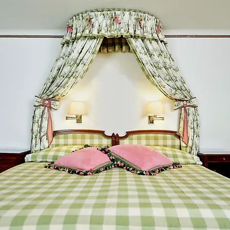 Romantik Hotel Wilden Mann Luzern-3