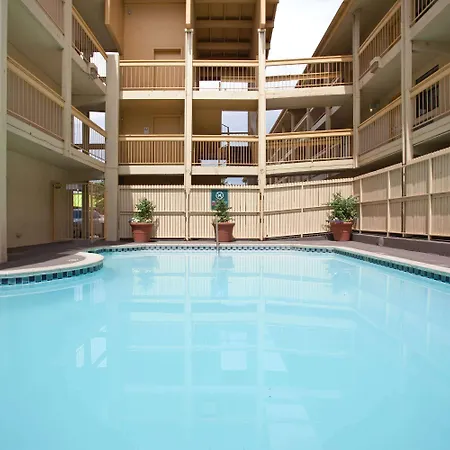 La Quinta Inn By Wyndham Denver Central-2