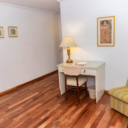 Hotel Cecilia-2