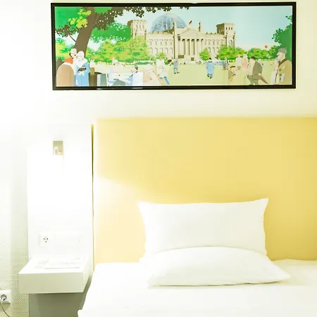 Garner Hotel Berlin - Checkpoint Charlie By Ihg-3