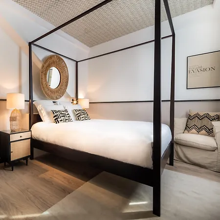 Maisons Du Monde Hotel & Suites - La Rochelle Vieux Port-2