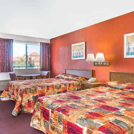 Travelodge Suites Mesa-3