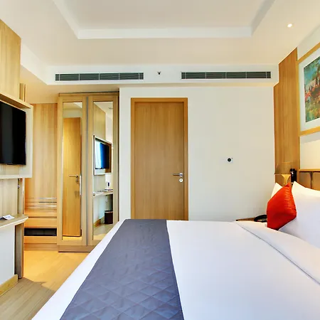 Holiday Inn Bengaluru Racecourse By Ihg-2