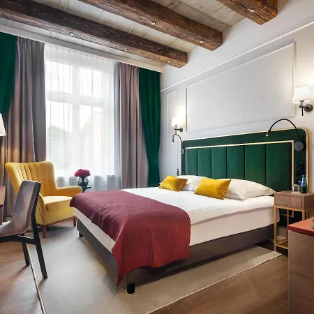 Hotel Golden Queen-2