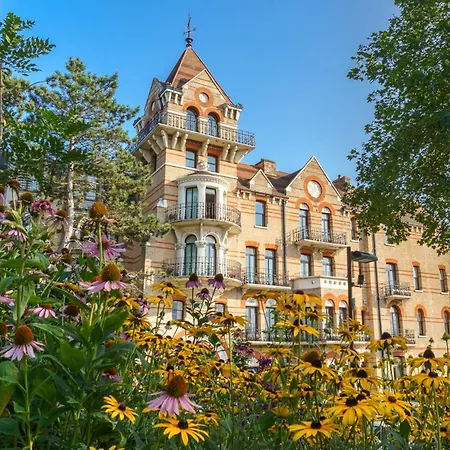 The Petersham-3