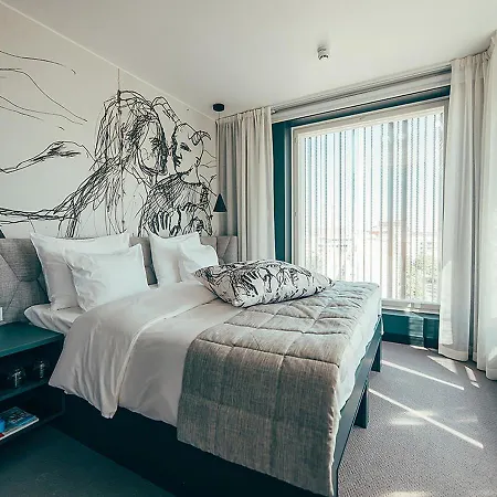 Hotel Ax-2