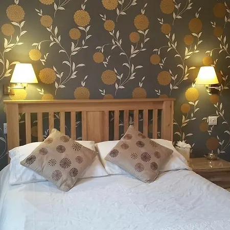 Brentwood Guest House-2