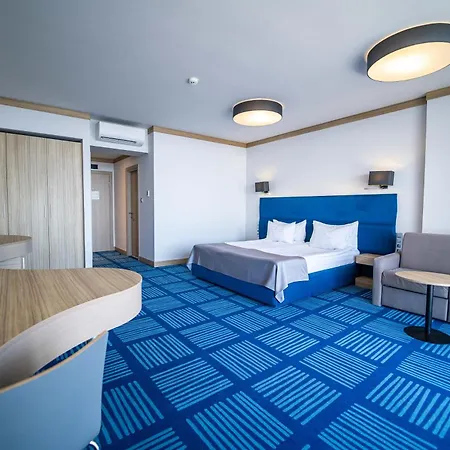 Hvd Viva Club Ultra All Inclusive - Private Beach & Free Parking-3