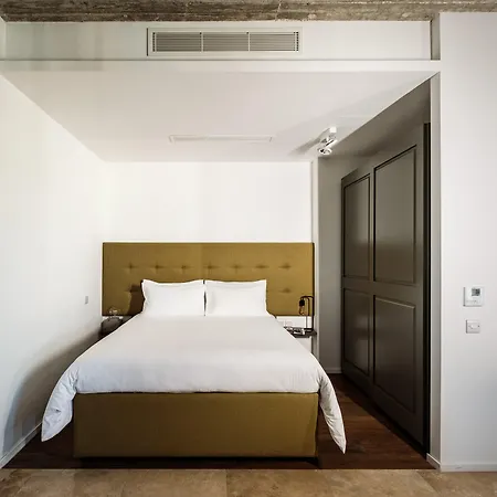 19 Rooms-2