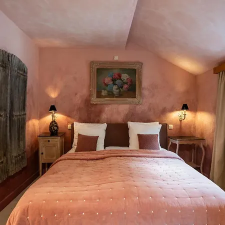 La Chambre Rose-2