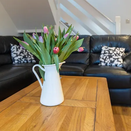 Stornoway Bed And Breakfast-2
