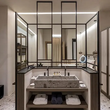 Aeonic Suites And Spa-3