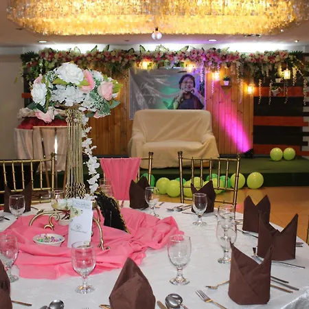OYO 653 Rosas Garden Hotel-2