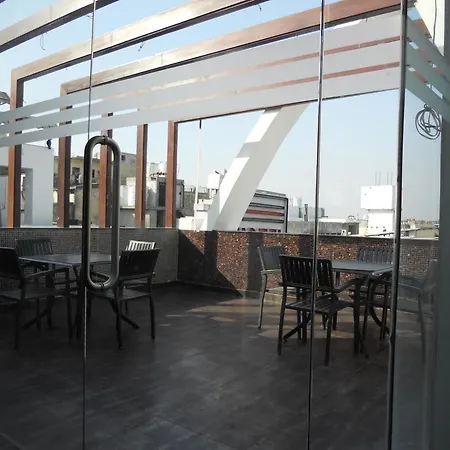 Hotel Grand Godwin Near New Delhi Railway Station- Free Airport Pick-Up-3