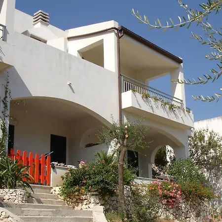 Baia Degli Aranci Suite & Apartments-3