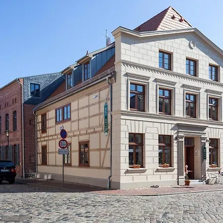 Hotel Haus Sajons-2