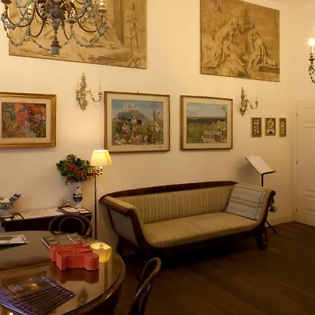 M Club De Luxe B&B-3