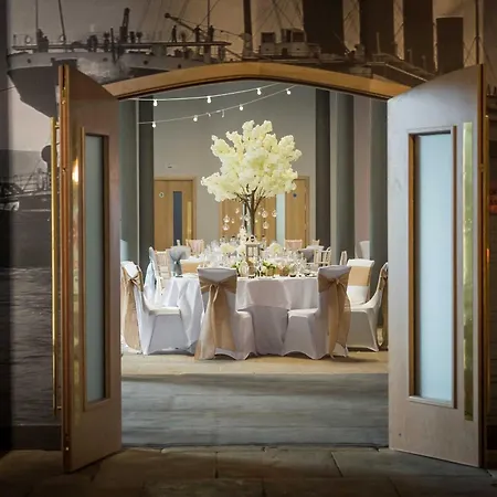 Titanic Hotel Liverpool-2