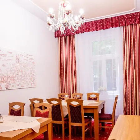 Hotel Praga-3