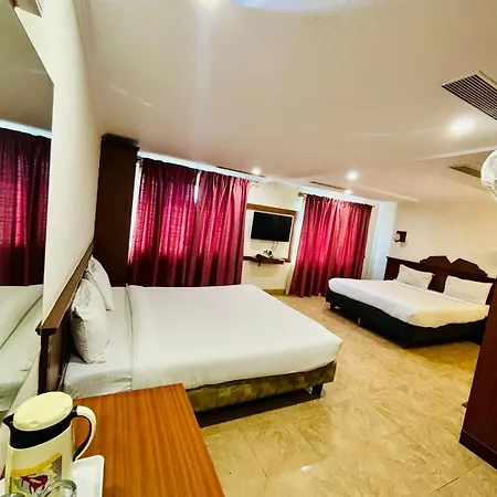 Hotel Sandalwood Inn - Rooms And Spa-2
