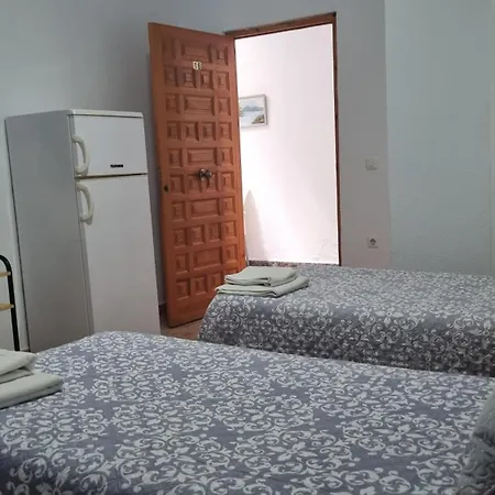 Habitaciones Los Caños-3