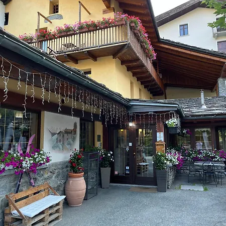 Hotel Coeur Du Village-2