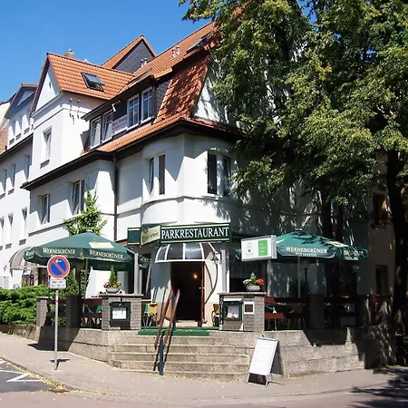 Hotel Am Park-2