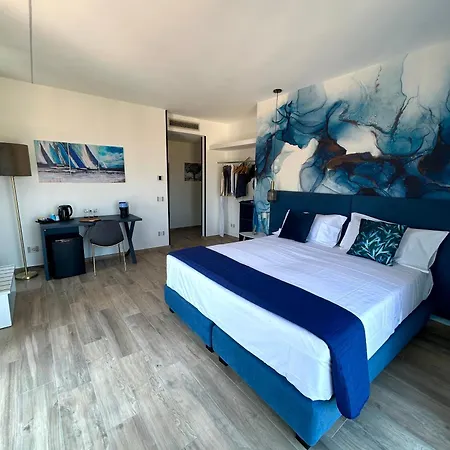 Lumar Luxury Sorrento-3