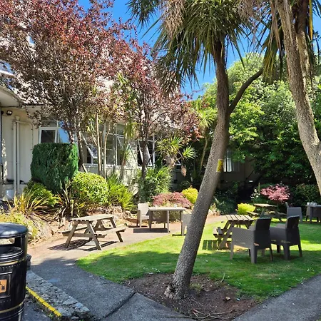 Trecarn Hotel-3