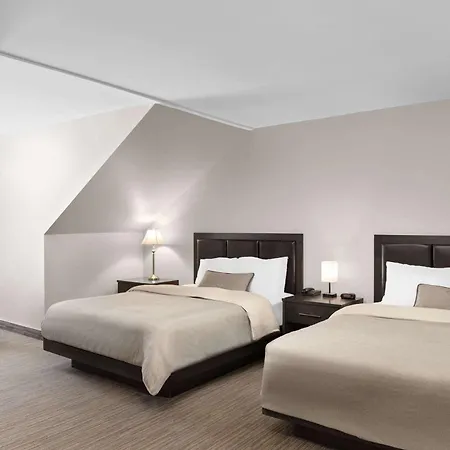 Travelodge By Wyndham Roberval-2