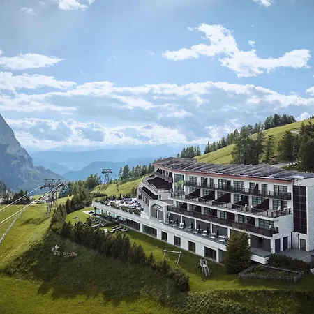 Como Alpina Dolomites-3