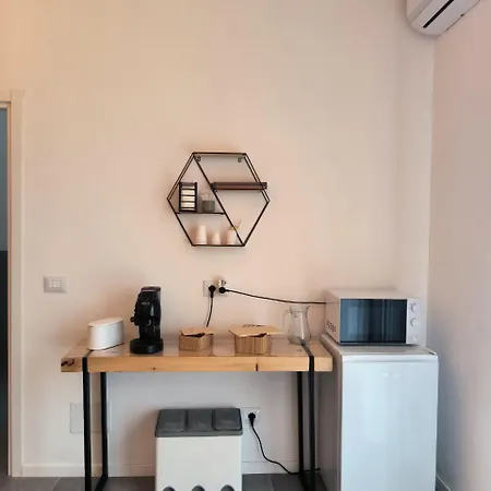 Room 48 Bologna-2