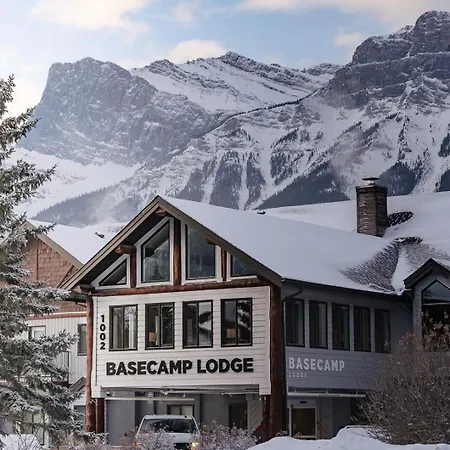 Basecamp Lodge Canmore-2