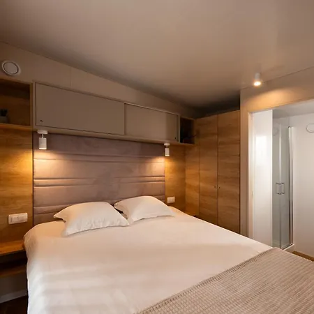 Mobile Homes Rapoca-3
