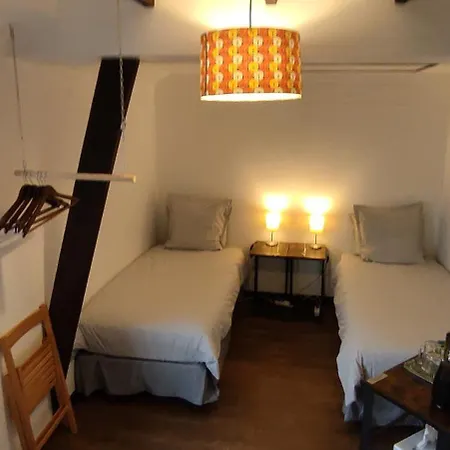 Le Petit Moulin Rouge, B&B, SDB en-suite, parking privé gratuit-2