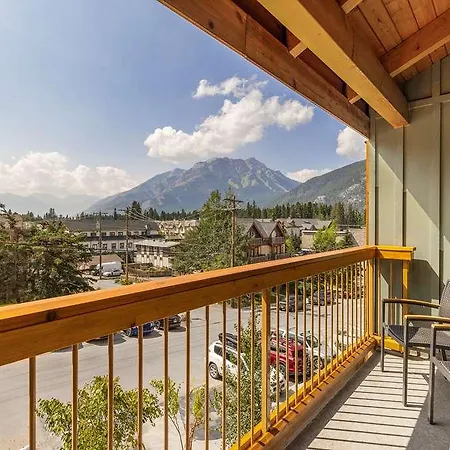 Otter Hotel-2