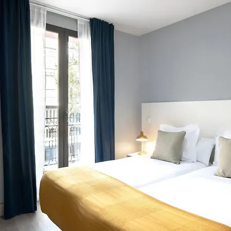 8Rooms Madrid, Smart Self Check-In Rooms-3