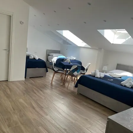 Giuly Suites & Rooms-3