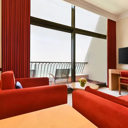 Sheraton Grand Doha Resort & Convention Hotel-3