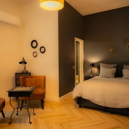 Hotel Grand Place-2