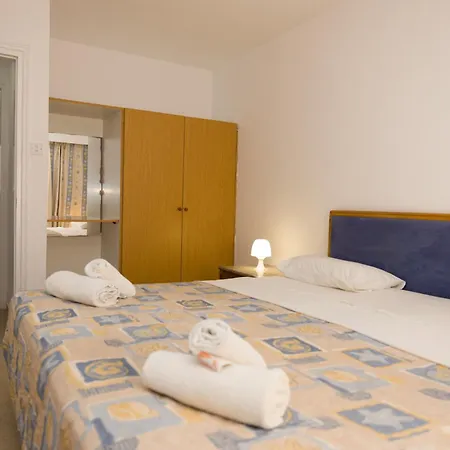 Alecos Hotel Apartments-3
