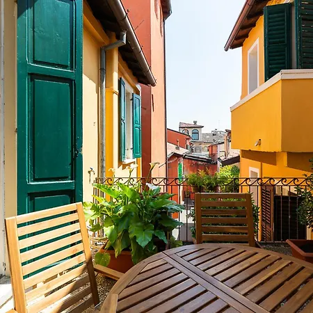 Palazzo delle Guglie by Postcardsfrom-2