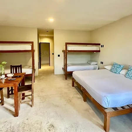 Moonshine Tulum Hotel & Hostel-3