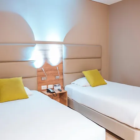 Hotel F25-2