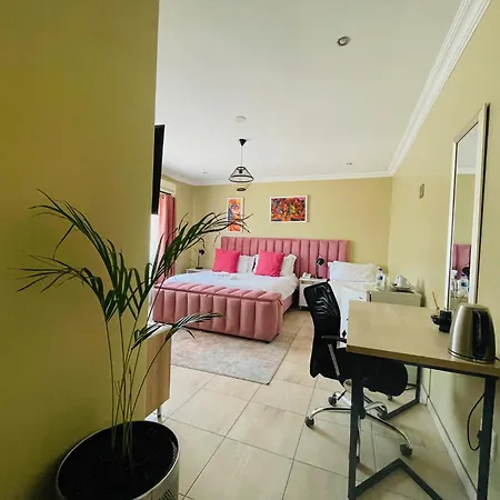 Henry George Hotel-2
