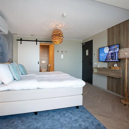 Beachfront Boutiquehotel-3