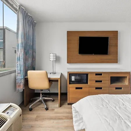 Suburban Studios Fairborn - Dayton-3
