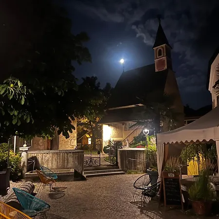 Hotel Weisse Lilie - B&B-2